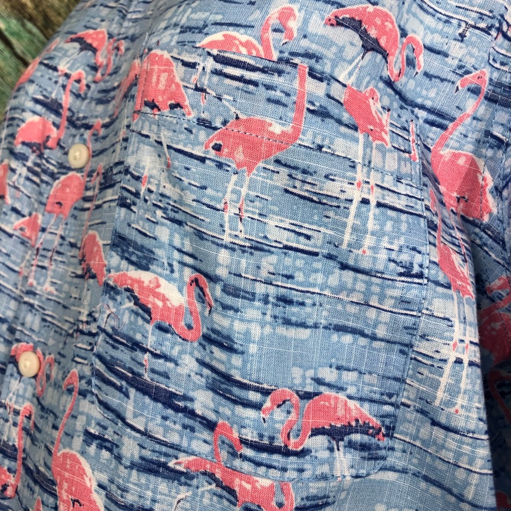 A4 - IZOD Flamingo Print Short-Sleeve Button-Down Shirt - M - Picture 4 of 8